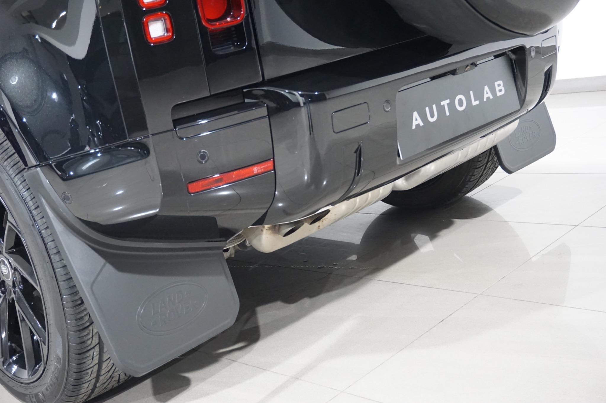 Land Rover Defender 110 3.0 D250 MHEV XS Edition Auto 4WD Euro 6 (s/s) 5dr